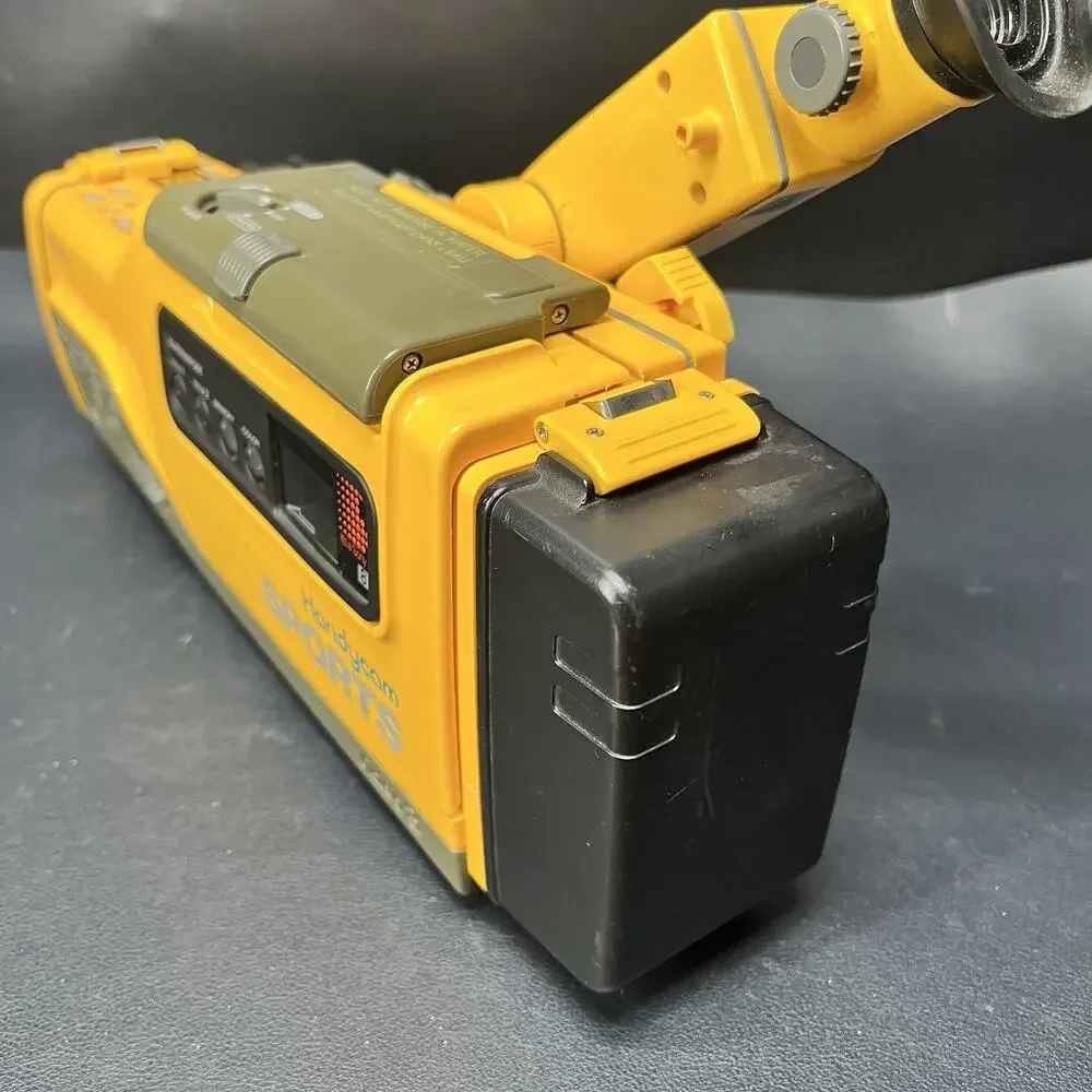Vtg Sony Handycam Sports Video 8 Camcorder Model CCD-SP7 Camera Recorder Parts